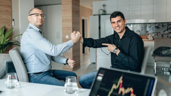 Agence d'hôtesse d'accueil : les avantages de solliciter ses services